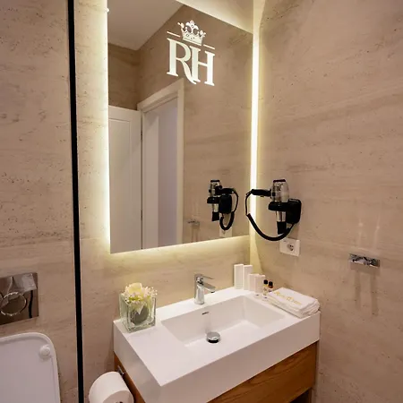 Отель Royal Hill *