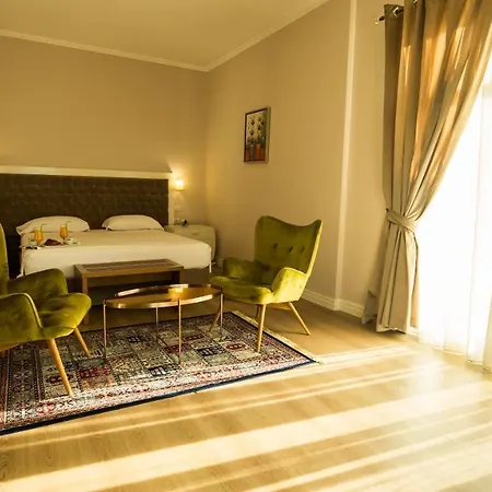 Royal Hill Hotel Vore